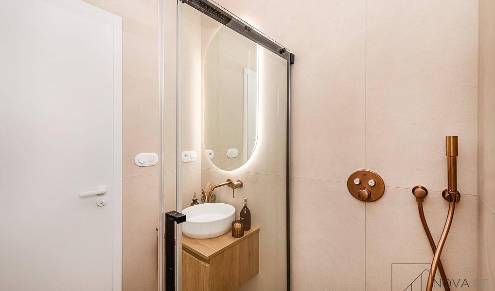 Prodej bytu 2+kk 51 m², Praha – náhled fotky 17