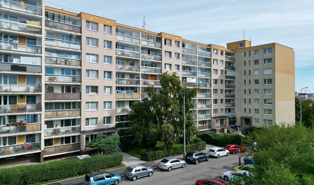 Prodej bytu 3+1 78 m², Praha – náhled fotky 39