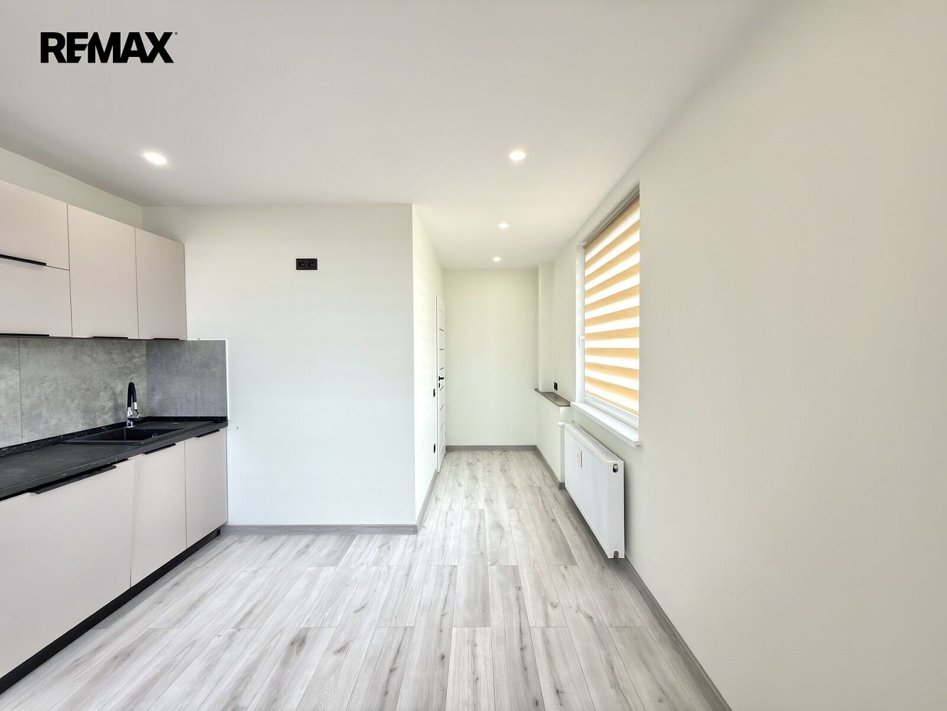 Prodej bytu 2+1 60 m² – fotografie 2