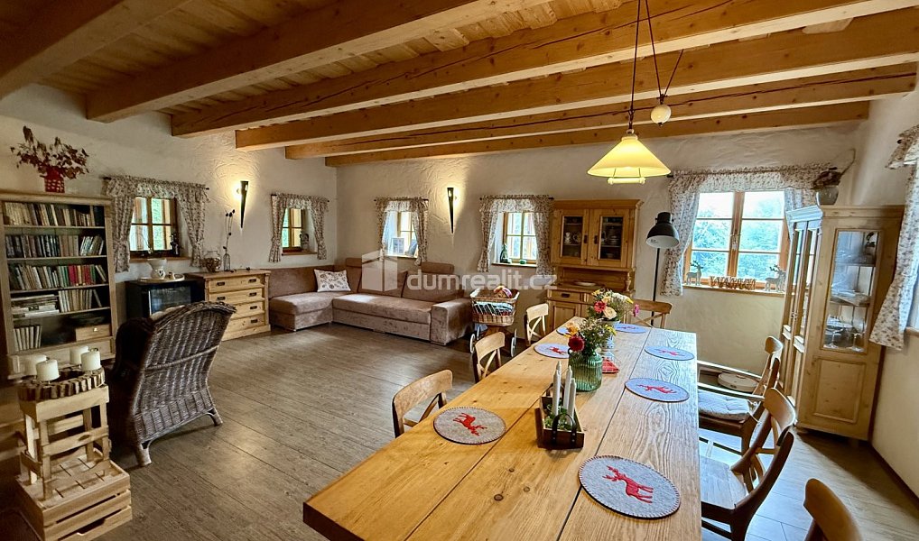 Prodej domu 300 m² s pozemkem 1 292 m², Železná Ruda – náhled fotky 9