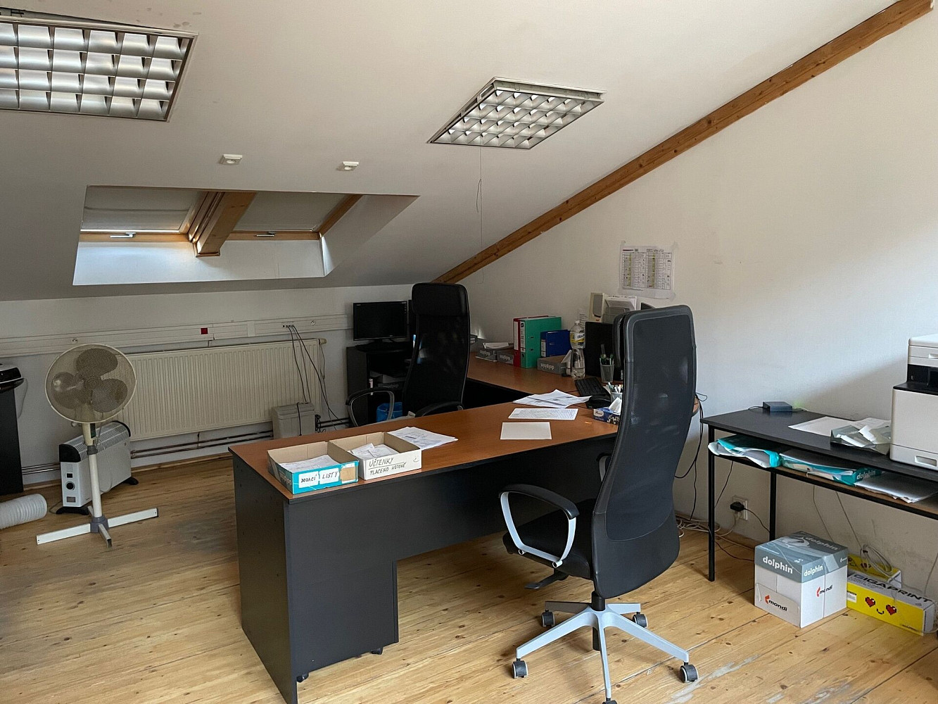 Pronájem obchodních prostor 400 m² – fotografie 4