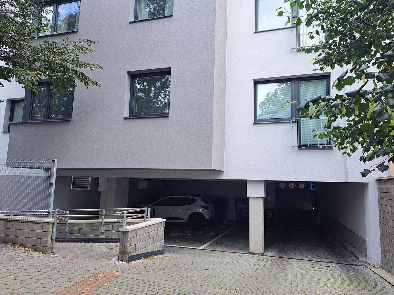 Prodej ostatní Garážové stání, 11m2, Brno, Brno-Židenice, Židenice