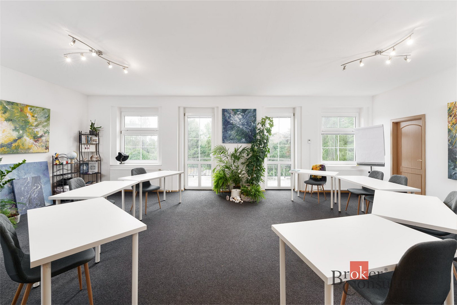 Prodej obchodních prostor 1 000 m² – fotografie 2