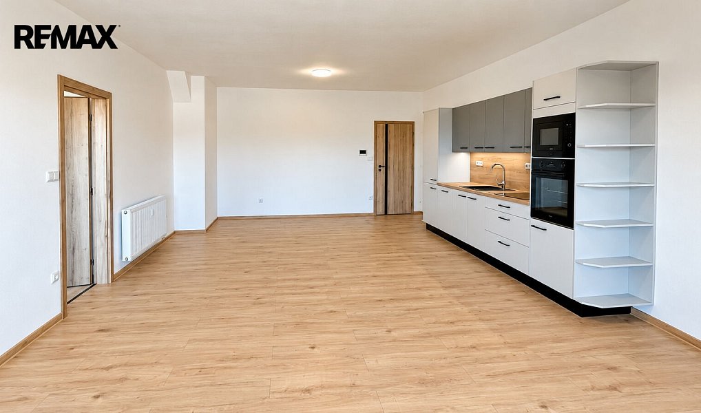 Pronájem bytu 2+kk 68 m², Pelhřimov – náhled fotky 2