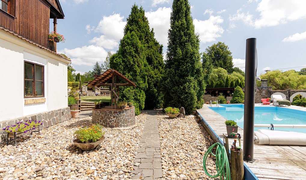 Prodej domu 478 m² s pozemkem 4 241 m², Verneřice – náhled fotky 23