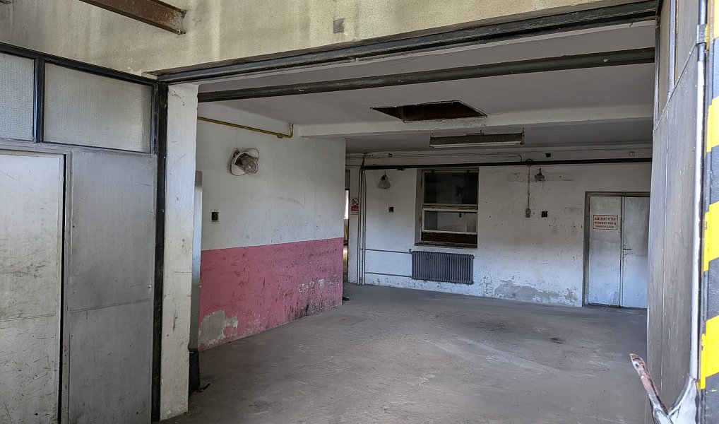 Prodej výrobních prostor 1 100 m², Králíky – náhled fotky 11