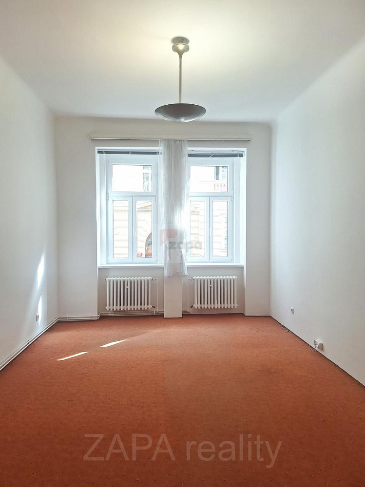 Pronájem bytu 1+1 49 m² – fotografie 2