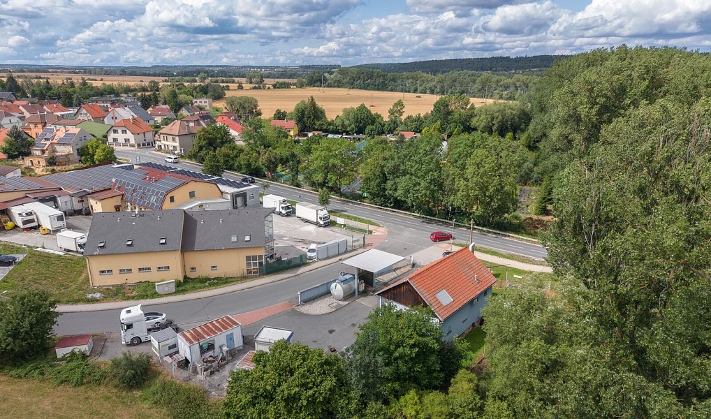 Prodej domu 116 m² s pozemkem 1 027 m², Kamenné Žehrovice – náhled fotky 10