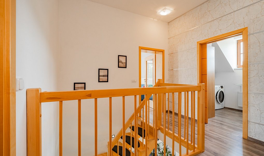 Prodej domu 175 m² s pozemkem 527 m², Dobřejovice – náhled fotky 38