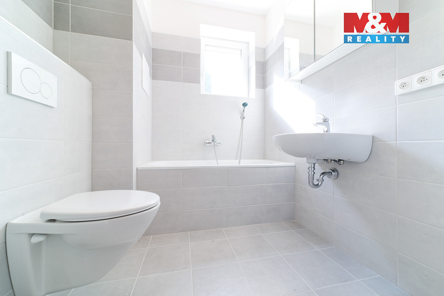 Pronájem bytu 2+kk 48 m² - Więcej