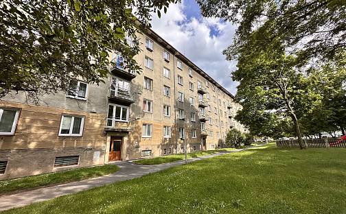 Pronájem bytu 2+1 55 m², Julia Fučíka, Most