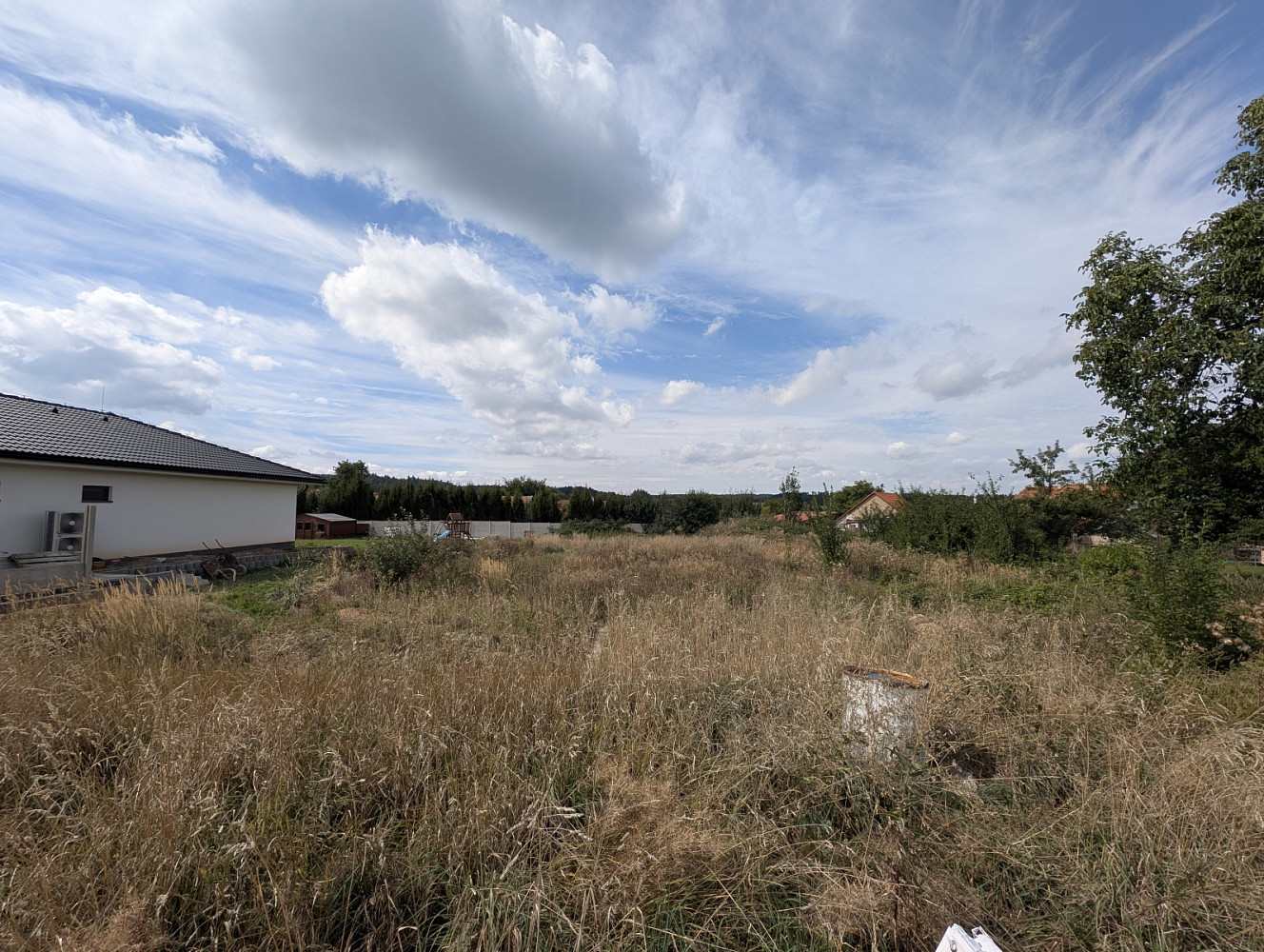 Prodej stavebního pozemku 1 205 m²