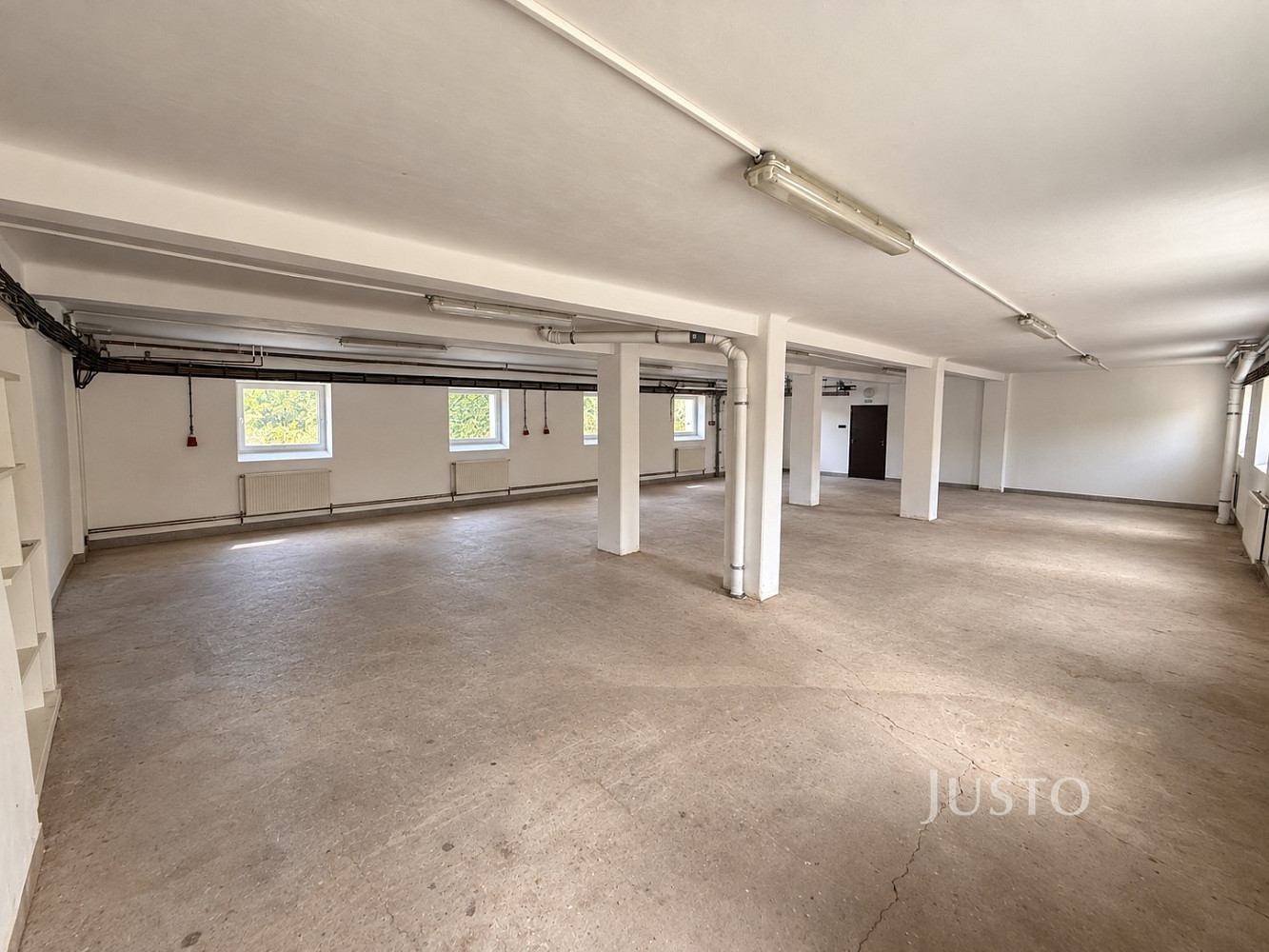 Pronájem výrobních prostor 200 m² – fotografie 2
