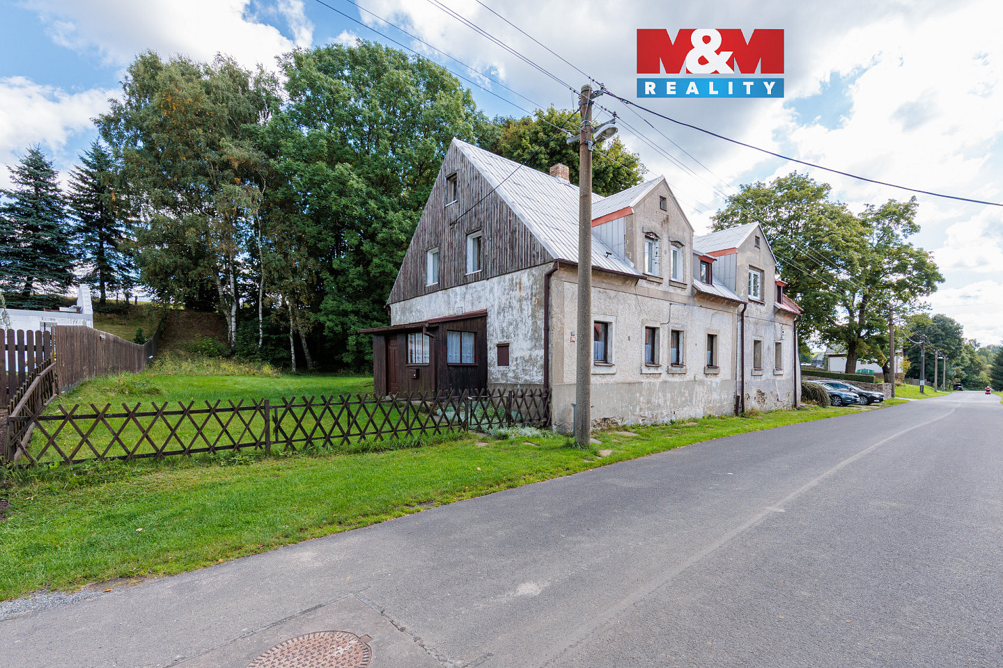 Prodej domu 205 m² s pozemkem 1 203 m²