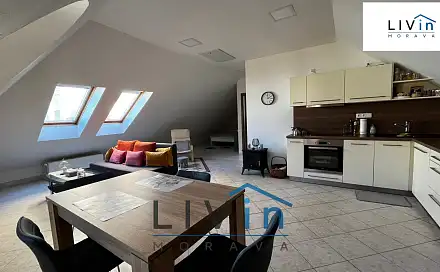 Pronájem bytu 1+kk 52 m²