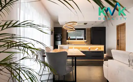 Prodej domu 228 m² s pozemkem 1 069 m², Hájek, okres Karlovy Vary