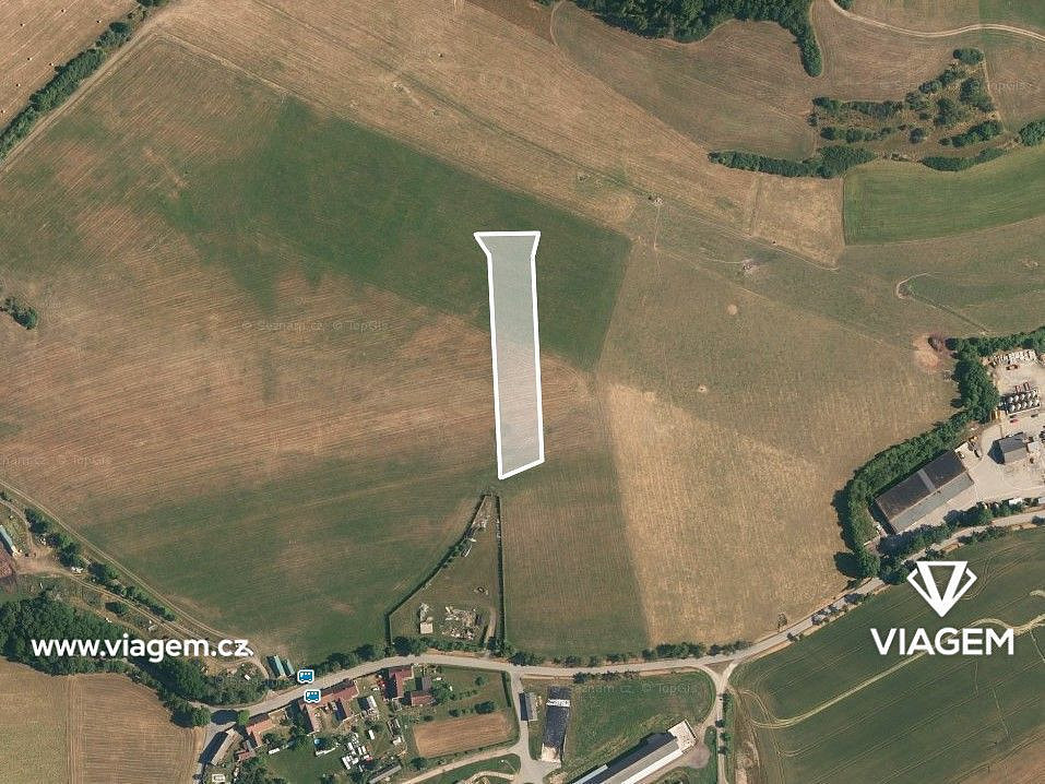 Prodej pole 897 m² – fotografie 2