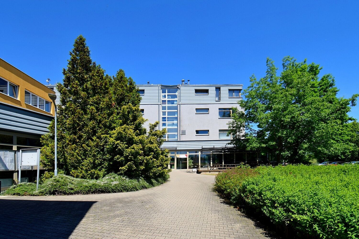 Pronájem kanceláře 192 m²