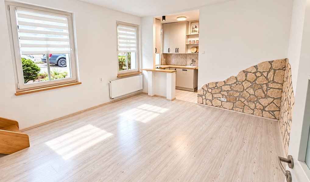 Pronájem bytu 2+kk 160 m², Zlín – náhled fotky 3