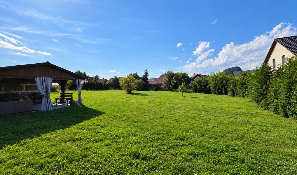 Prodej stavebního pozemku 1 750 m², Hrobčice – náhled fotky 2