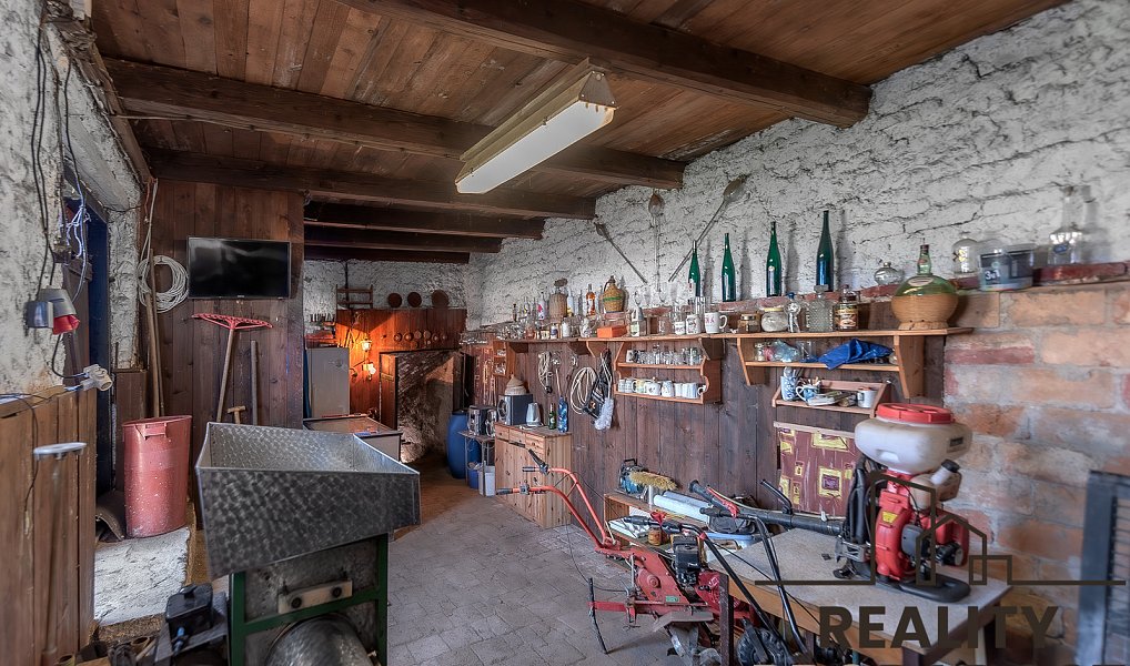 Prodej vinného sklepa na pozemku 450 m2 s ve Strachoticích, okr. Znojmo, Strachotice – náhled fotky 7