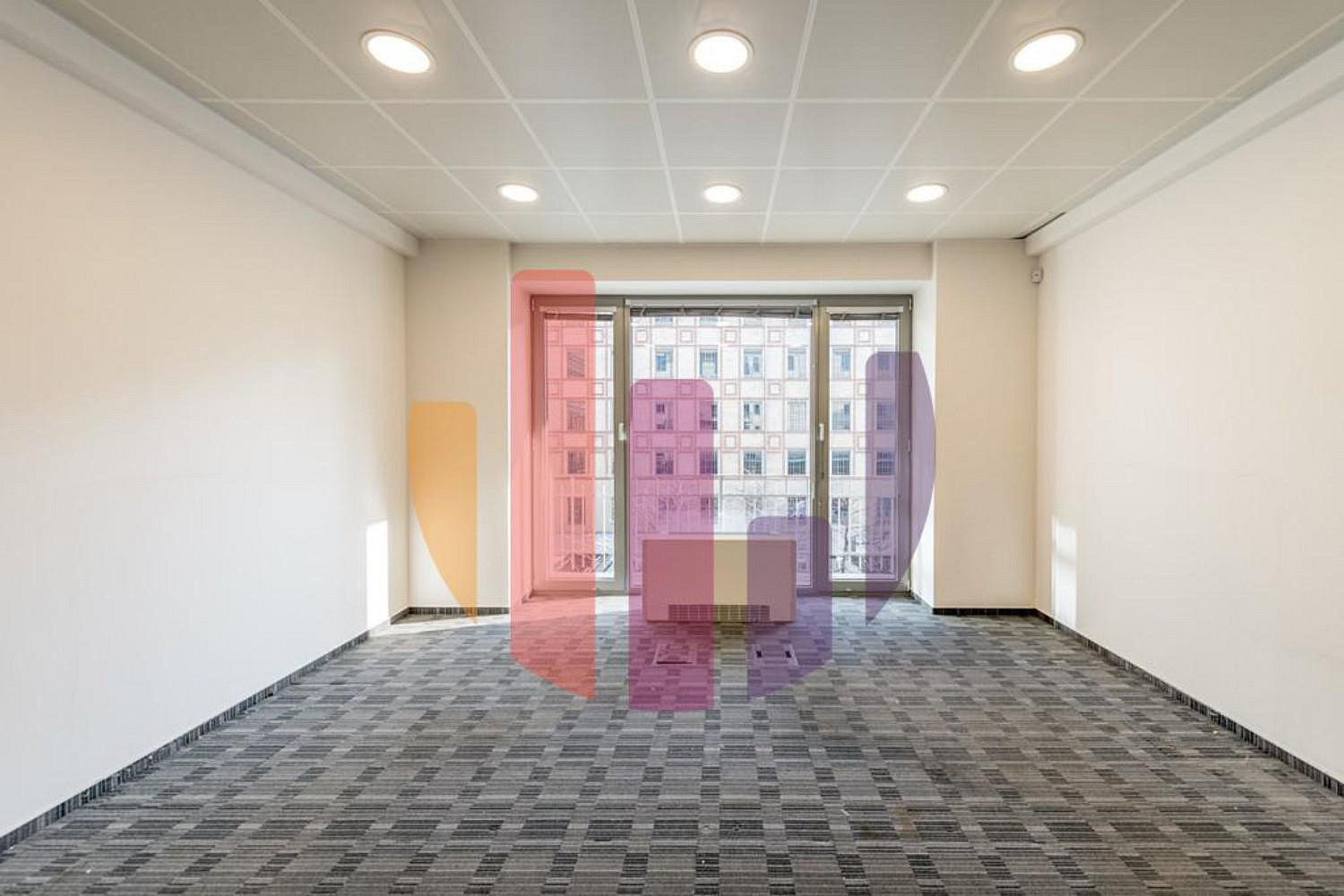 Pronájem kanceláře 237 m² – pohled 3