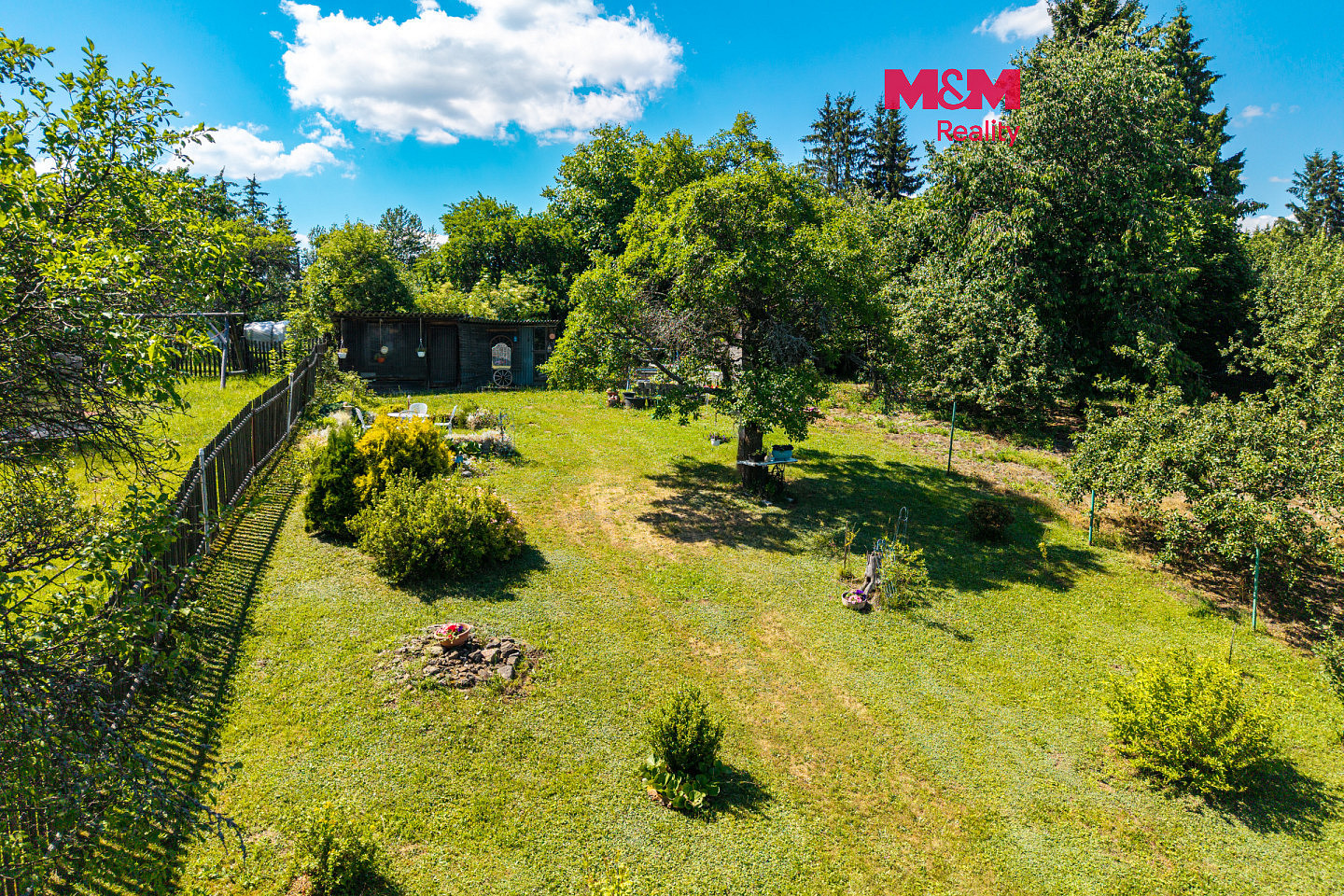Prodej zahrady 878 m²