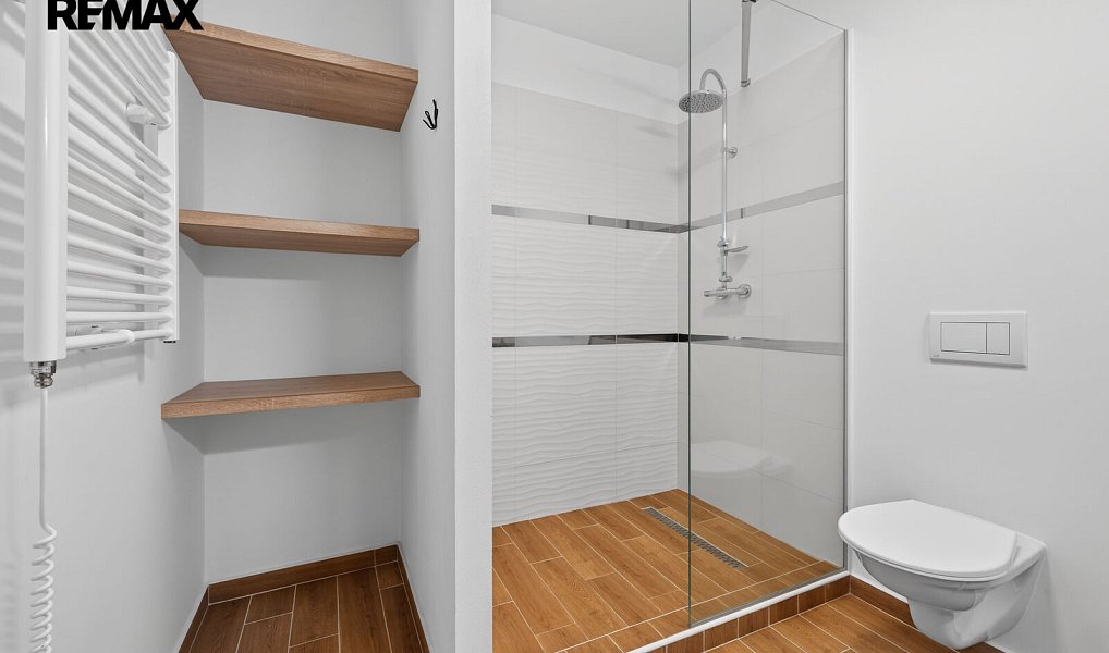Prodej ubytovacího objektu 1 978 m², Jeseník – náhled fotky 33
