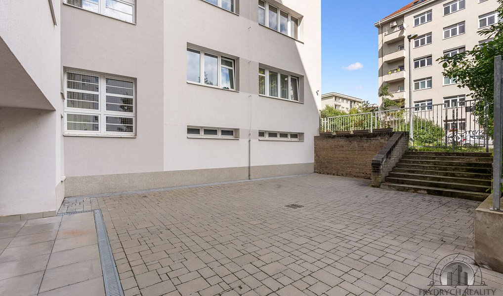 Prodej bytu 3+1 75 m², Praha – náhled fotky 23