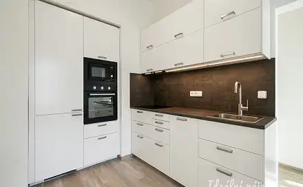 Pronájem bytu 2+kk 40 m²