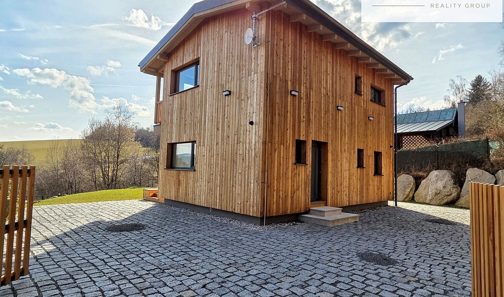 Prodej domu 120 m² s pozemkem 572 m², Sušice – náhled fotky 3