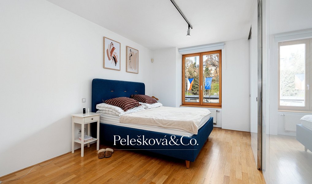 Prodej bytu 4+kk 128 m², Praha – náhled fotky 4