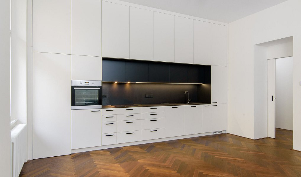 Pronájem bytu 2+kk 74 m², Praha – náhled fotky 4