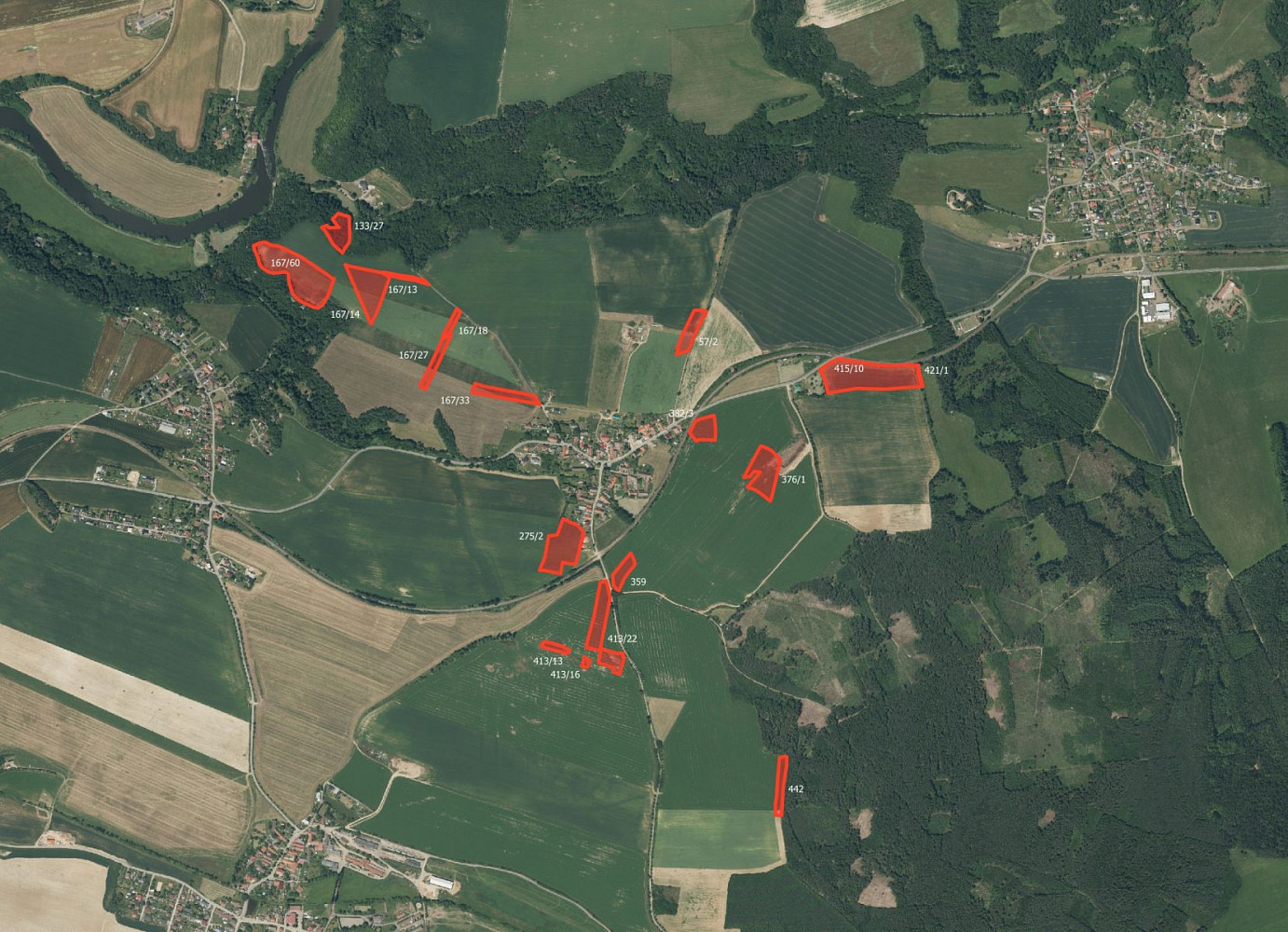 Prodej pole 57 153 m²