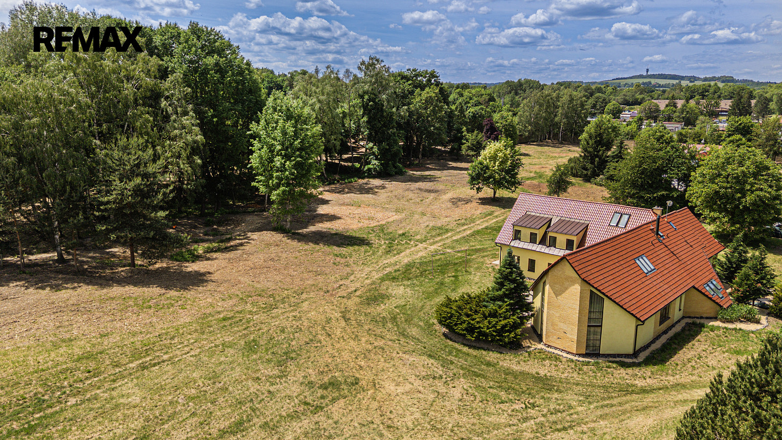 Prodej stavebního pozemku 32 000 m² – fotografie 5