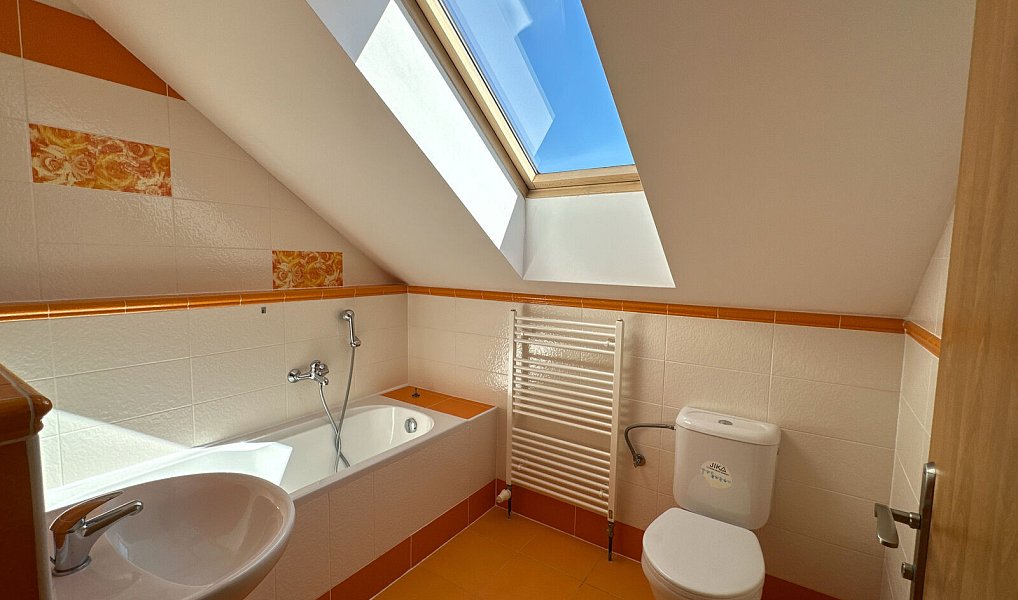Prodej domu 125 m² s pozemkem 61 m², Rudná – náhled fotky 30
