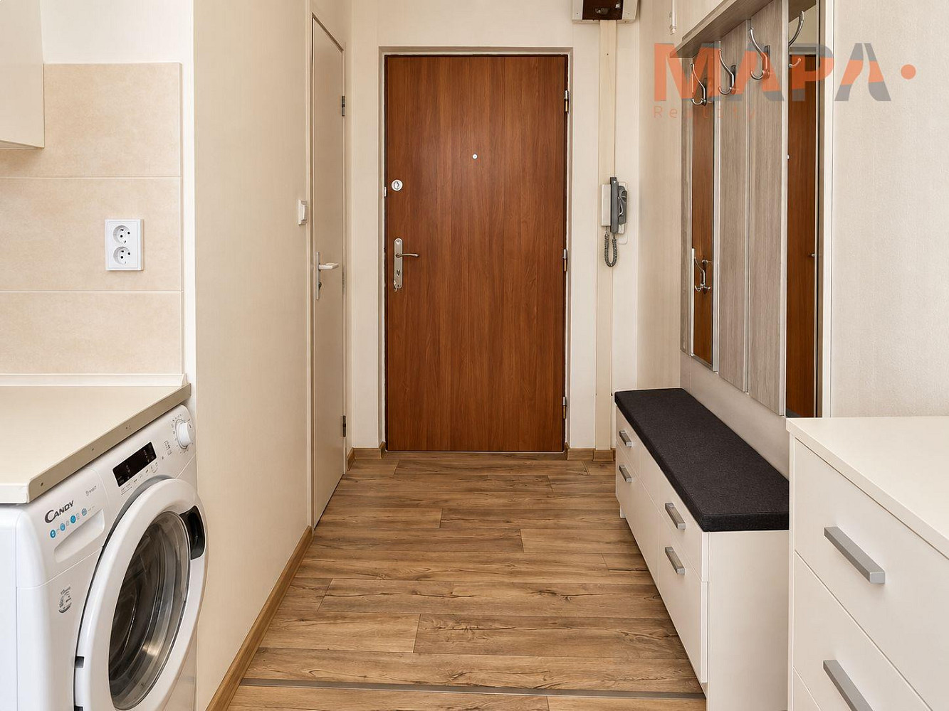 Prodej bytu 1+1 35 m² – fotografie 4