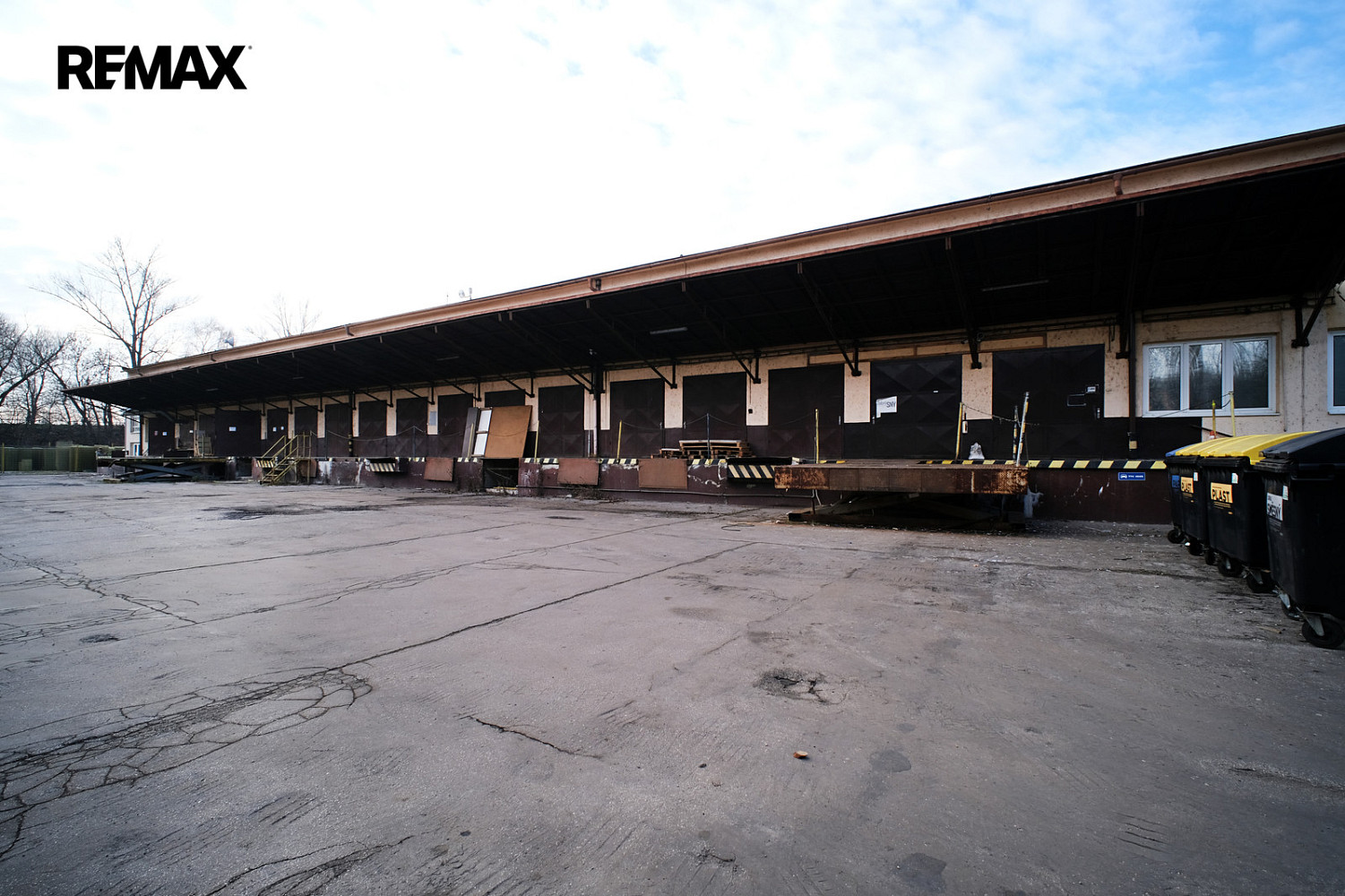 Pronájem skladovacích prostor 300 m² — photo 3