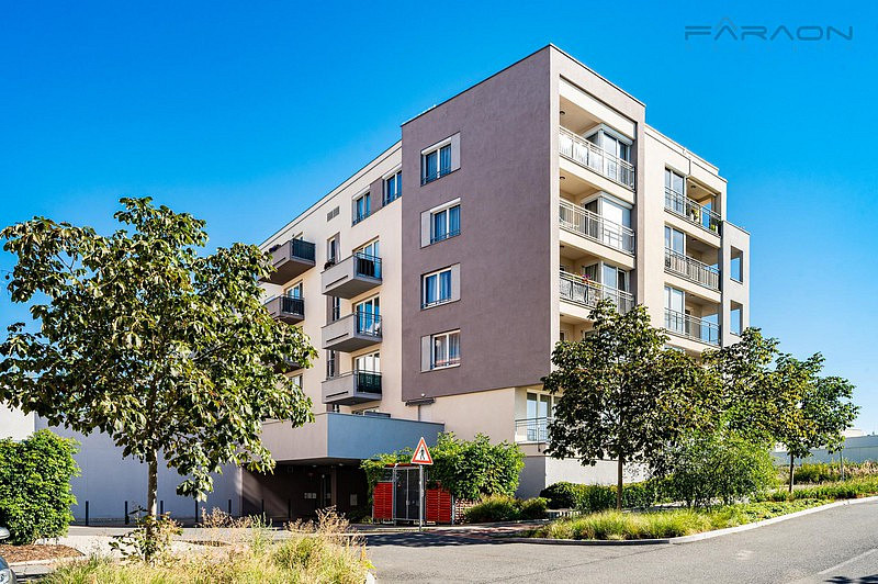 Pronájem bytu 3+kk 71 m²