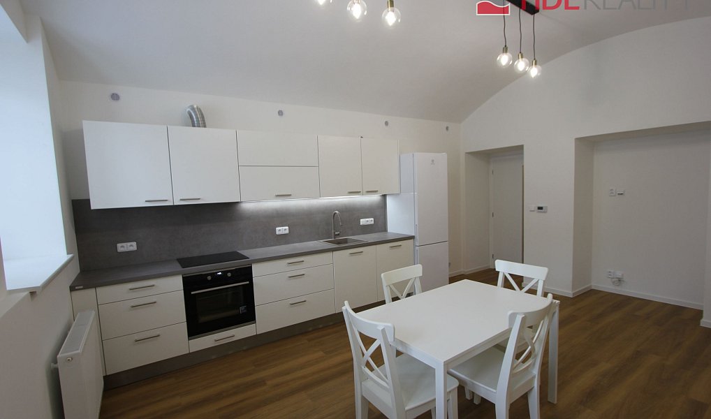 Pronájem bytu 2+kk 50 m², Praha – náhled fotky 3