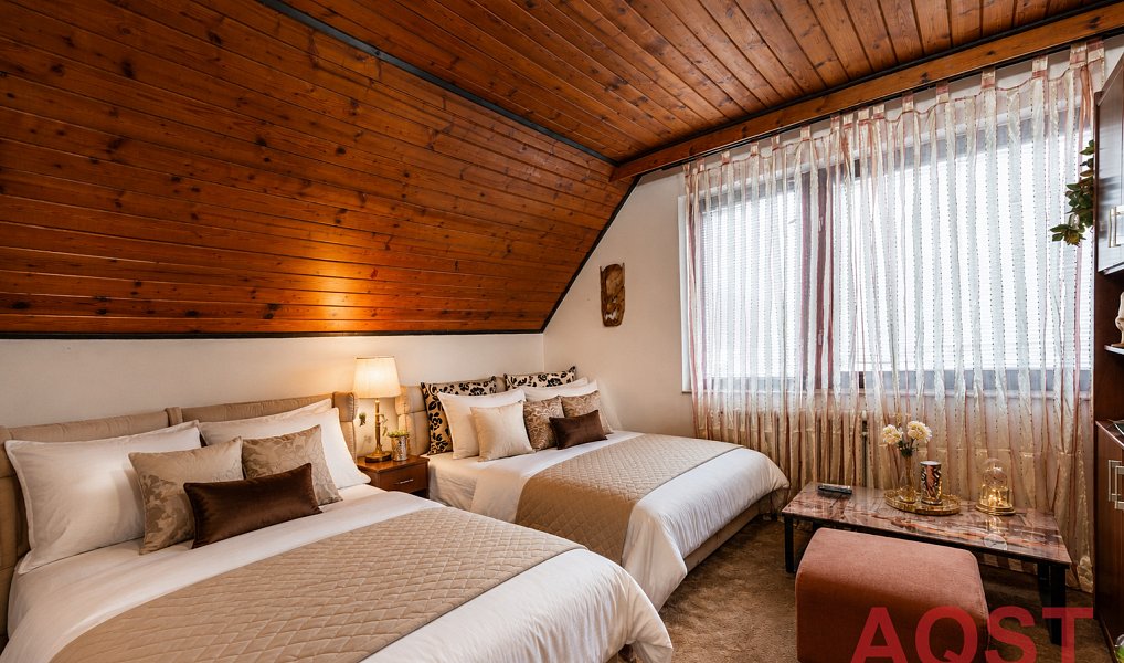 Prodej domu 272 m² s pozemkem 600 m², Mělnické Vtelno – náhled fotky 22