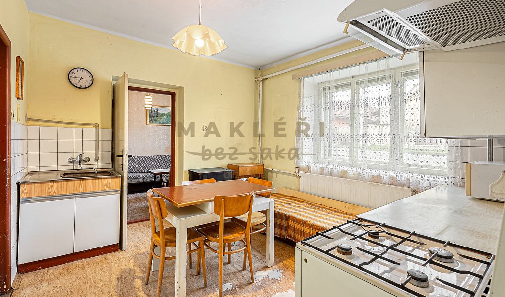 Prodej domu 400 m² s pozemkem 1 899 m², Cítov – náhled fotky 13