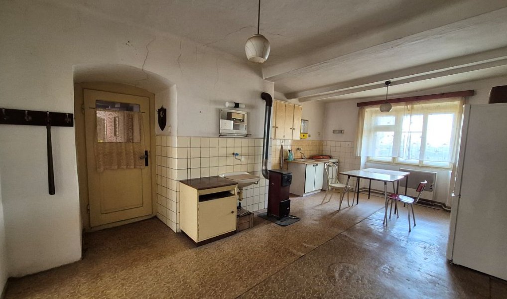 Prodej domu 220 m² s pozemkem 1 038 m², Radnice – náhled fotky 4