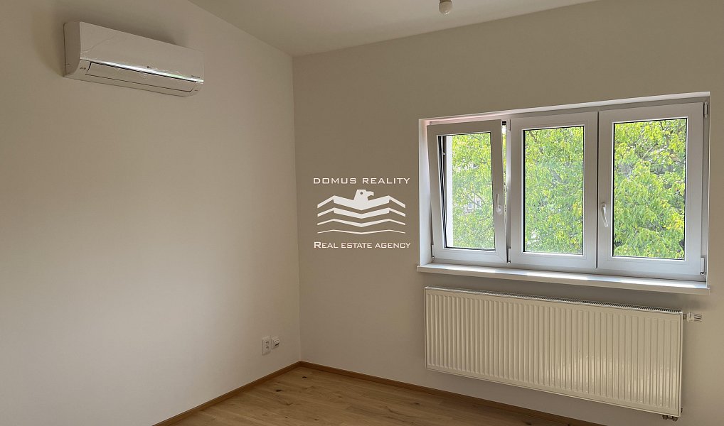 Pronájem bytu 4+kk 100 m², Praha – náhled fotky 4