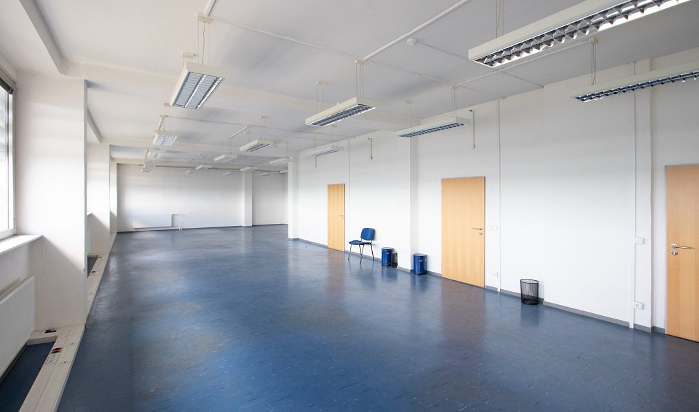 Pronájem kanceláře 250 m², Praha – náhled fotky 2
