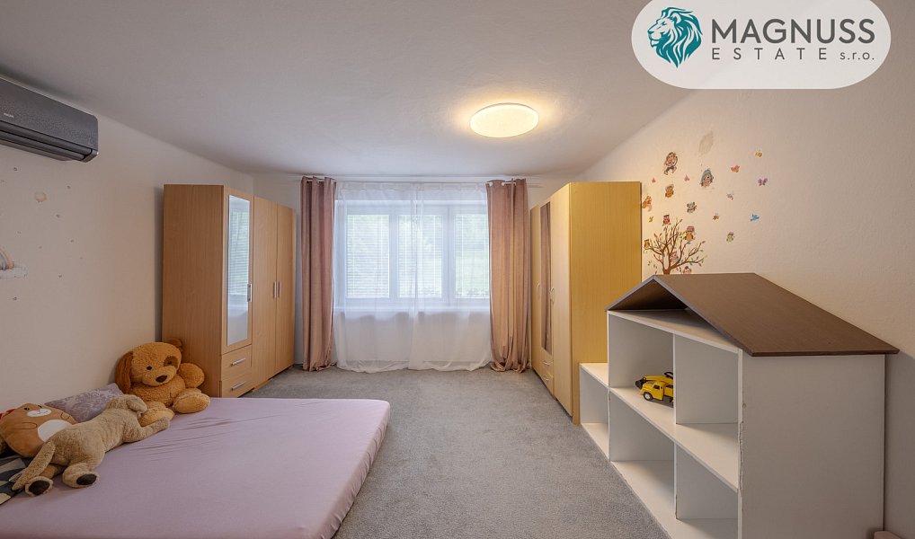 Prodej domu 297 m² s pozemkem 2 112 m², Hranice – náhled fotky 12