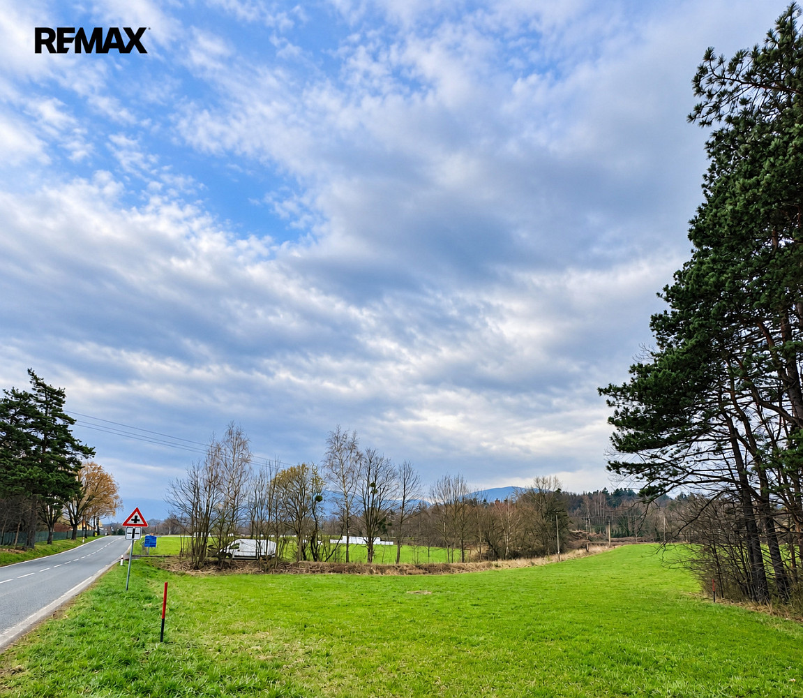 Prodej komerčního pozemku 1 660 m² – fotografie 3