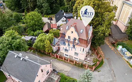 Prodej domu 221 m² s pozemkem 457 m², U Jezírka, Karlovy Vary - Doubí
