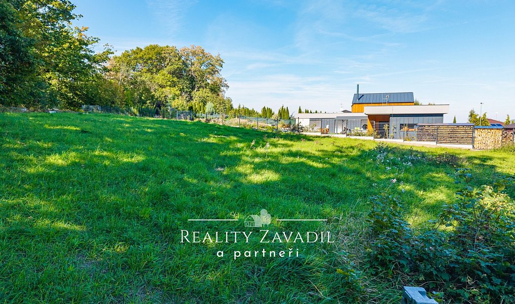Prodej stavebního pozemku 2 063 m², Benešov – náhled fotky 9