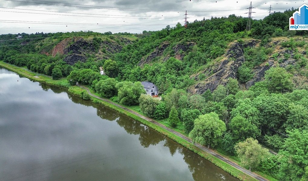 Prodej zahrady 761 m², Praha – náhled fotky 8